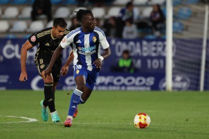 Frimpong dispuso el domingo de su primera titularidad en la Liga.