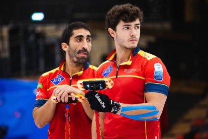 De Paz, a la derecha con Mikel Unanue, que este año no podrá estar junto al leonés en el Europeo.