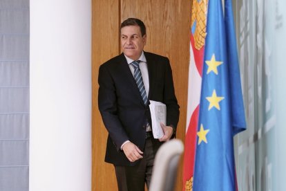 El consejero de Economía y Hacienda y portavoz, Carlos Fernández Carriedo.