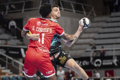 El Abanca Ademar fue de más a menos y nunca dio la sensación de poder remontar el encuentro en Huesca.