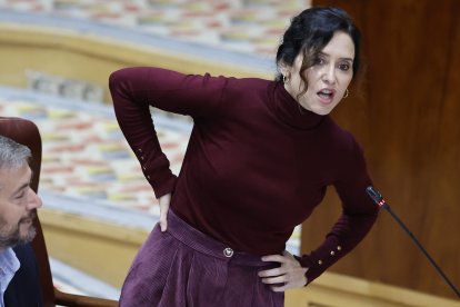 La presidenta regional, Isabel Díaz Ayuso interviene en el pleno de la Asamblea de Madrid, este jueves.