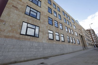 Fachada de los juzgados de León.