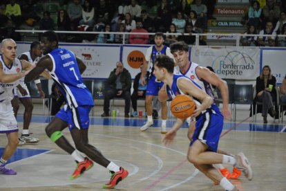 El Ciudad de Ponferrada frenó al Valladolid.