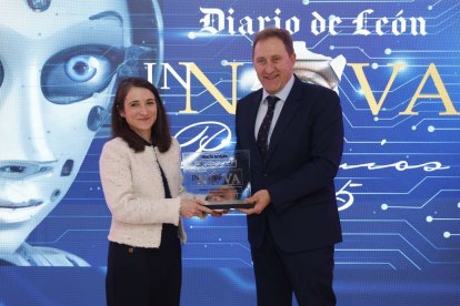 La leonesa Helena Escobar recogió el premio Jóvenes Talentos.