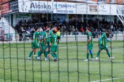 Ivi, hizo el gol local.