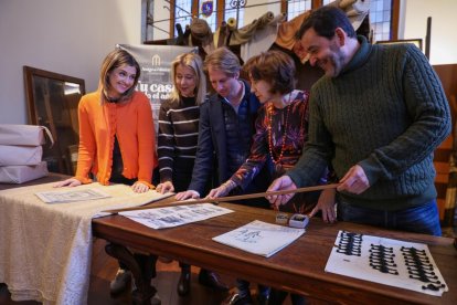 Marta Sabugo (jefa de Programas Públicos de Fundos), Cristina López, Adrián Abad (director de Entorno Rentable de Fundos), Almudena Arias y Mario Rodríguez.