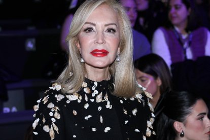Carmen Lomana, siempre impecable, en un evento reciente donde volvió a demostrar su dominio del estilo y la escena pública.