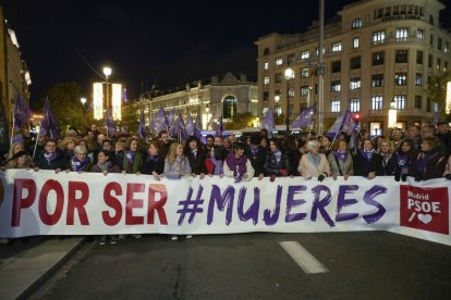 Vista de la manifestación por el Día Mundial contra la Violencia contra las Mujeres.