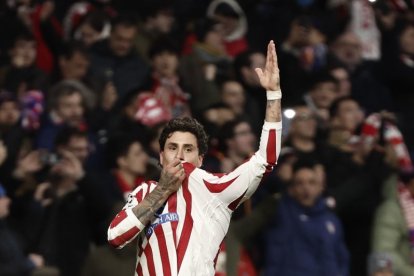 Giménez celebra su gol.