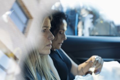 Maribel Vilaplana, la periodista que comió con el president de la Generalitat, Carlos Mazón, el 29 de octubre de 2024, el día de las inundaciones que causaron 229 muertos, a su salida de los juzgados de Catarroja.