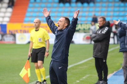 Con un triunfo 1-0, Pedro Munitis fue el último técnico de recambio que debutó ganando.