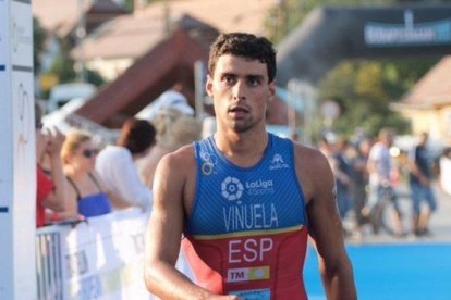 El triatleta leonés Kevin Tarek Viñuela, distinguido el año pasado con el premio a la excelencia deportiva