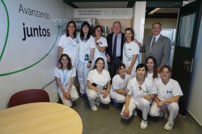 El Caule abre una nueva sala de respiro en la Planta de Oncología gracias a la Asociación Española contra el Cáncer.