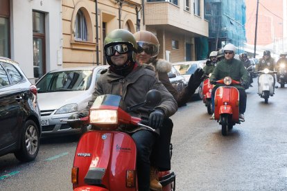 La 'Scooter Run' recorre las calles de León.
