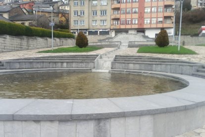 Estado actual de la fuente de Sierra Pambley, en Villablino.