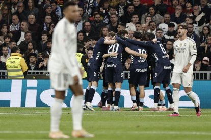 El Real Madrid, que cayó con el Celta de Vigo, sigue dando muestras de hundimiento en un proyecto que empieza a hacer aguas.