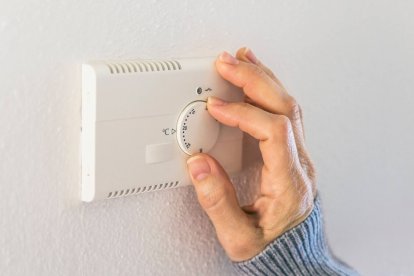 Regular el termostato entre 19 y 21 °C durante el día es clave para equilibrar confort térmico y ahorro en la factura de calefacción
