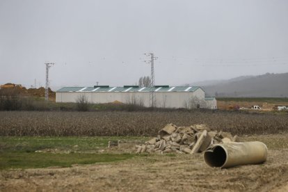Obras de modernización del Canal Alto de Villares.