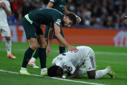 Otra noche nefasta para Vinicius, que fue uno de los jugadores pitados por la afición del Madrid.