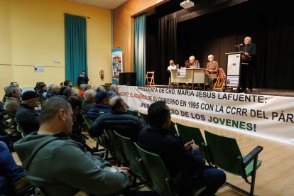 Asamblea de regantes celebrada este jueves en Laguna de Negrillos.