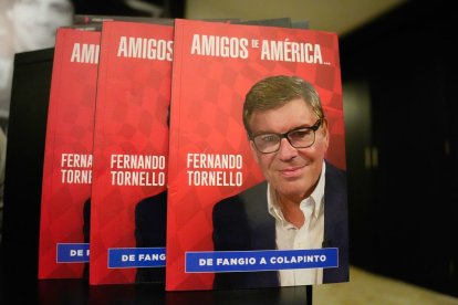 Fernando Tornello publica ‘Amigos de América’.