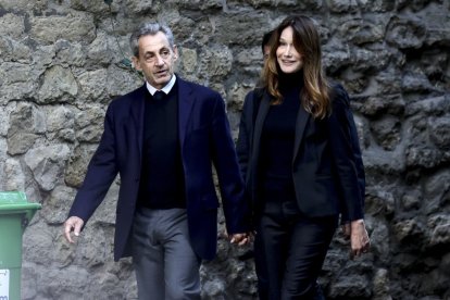 Carla Bruni con Sarkozy en una foto de archivo.