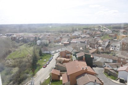 Vista de parte del pueblo de Almanza.