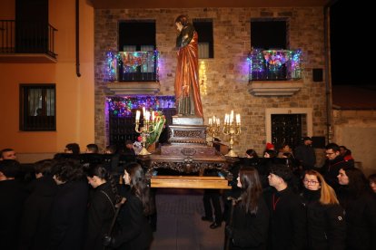 Un momento de la procesión