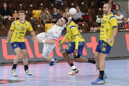 Álex Lodos está en la fase final de su recuperación y se sumará al grupo este próximo mes de enero de 2026.