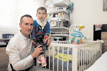 Ricardo Fernández, con Marco, en una foto de archivo de 2022.