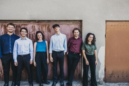 Coloquio 6 cierra este domingo Sonidos de invierno. El grupo Coloquio 6 debutó en el festival holandés Klassiek in de Tuinen.