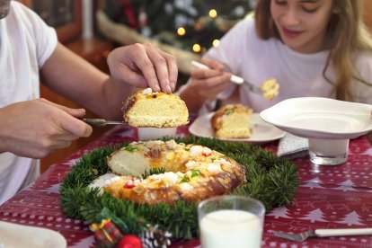 El desayuno del 6 de enero con roscón de Reyes es una tradición en muchos hogares españoles, incluso cuando se recurre a opciones de supermercado.