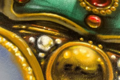 Detalle del escarabajo ciervo pintado por Häcko Crâne en su serie El humano es un virus. Aunque pertenece a otra obra, este fragmento anticipa la estética joya-naturaleza que desarrollaría después en Queen Bee.
