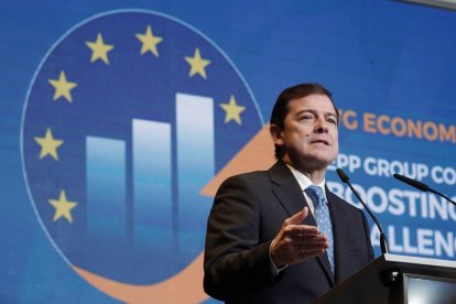 Alfonso Fernández Mañueco durante su intervención.