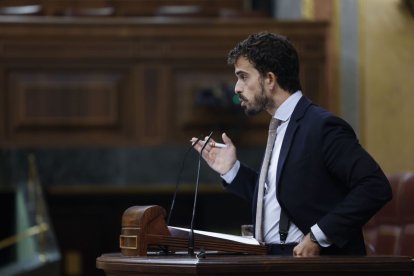 El diputado de Vox Carlos Hernández Quero durante sesión del control al ejecutivo.