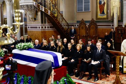 Los Reyes y sus hijas, la Reina Emérita, así como las hermanas del Don Felipe y sus hijos, acuden al funeral de Irene de Grecia, hermana de Doña Sodía en Atenas.
