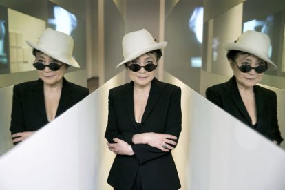 La exposición de Yoko Ono es el gran reclamo del Musac en estos momentos.