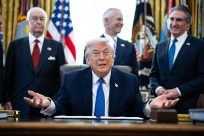 Trump ayer, en el Despacho Oval en un acto público.