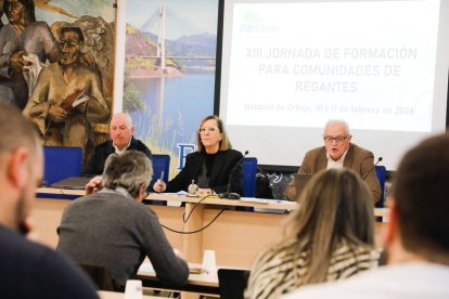 Lafuente, en el centro, junto a Eloy Bailez en la inauguración de las jornadas de Ferduero.