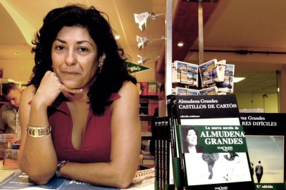Almudena Grandes, en julio de 2004, en Santander.