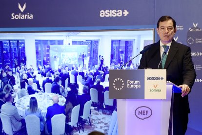 El presidente del Partido Popular de Castilla y León y candidato a la Presidencia de la Junta, Alfonso Fernández Mañueco, participa en el desayuno informativo del Fórum Europa, organizado por Nueva Economía Fórum.