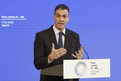 El presidente del Gobierno, Pedro Sánchez, interviene en la inauguración de la primera Cumbre Internacional contra el Odio.