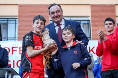 Colegio Leonés San Isidoro, campeón.