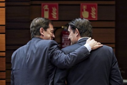 Mañueco y Quiñones, tras un pleno en las Cortes