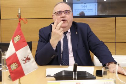 El consejero de Sanidad, Alejandro Vázquez Ramos, asiste al pleno del Consejo Interterritorial del Sistema Nacional de Salud.