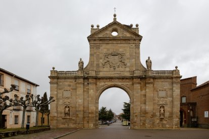 Arco de San Benito, Sahagún
