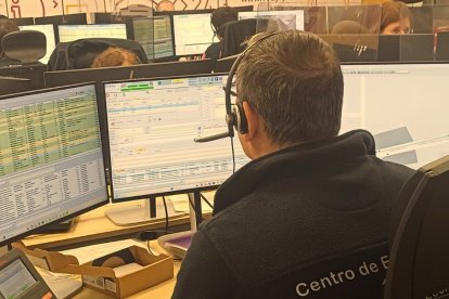 Archivo - Sucesos.- Una fallecida tras caer en el hueco de una gloria en una casa en Villavicencio de los Caballeros (Valladolid).
