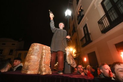 El paso de Genarín presidirá la procesión que atravesará el casco histórico de León.