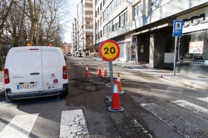 Los baches obligaron a intervenir de urgencia tras meses de abandono.