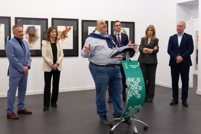 Asier Mensuro, comisario de la exposición, explicó que Levallois quedó profundamente impresionado ante las pinturas de Goya al visitar el Museo del Prado.
